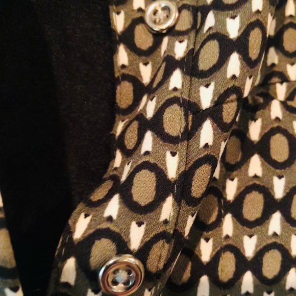GREAT PRINT SHIFT DRESS HIDDEN POCKETS ON BREAST - Picture 4 of 9